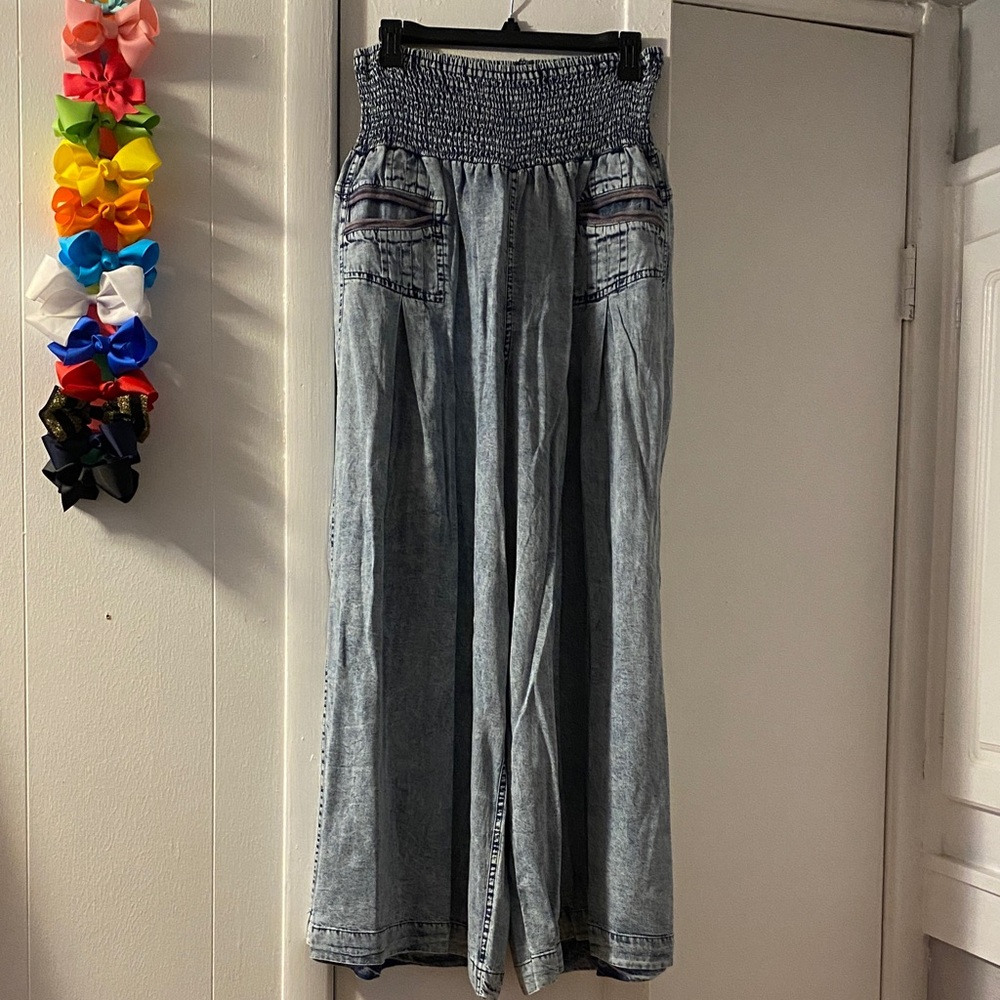 Oli & Hali Chambray pants